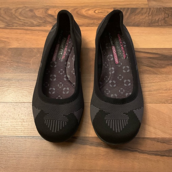 LIKE NEW SKECHERS CLEO WHAM BLACK/CHARCOAL - Picture 7 of 7